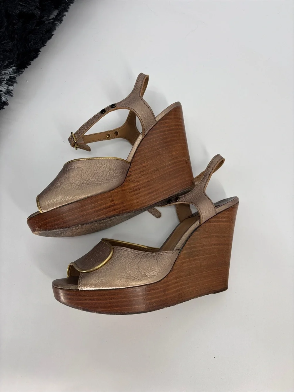 Chloe leather Metallic Peep Toe Ankle Strap Wooden Wedge rare sandal shoes 36